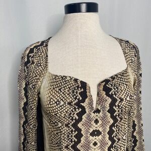 Artelier Nicole Miller Silk Snakeskin Print Bell Sleeve Blouse Top Neutral P